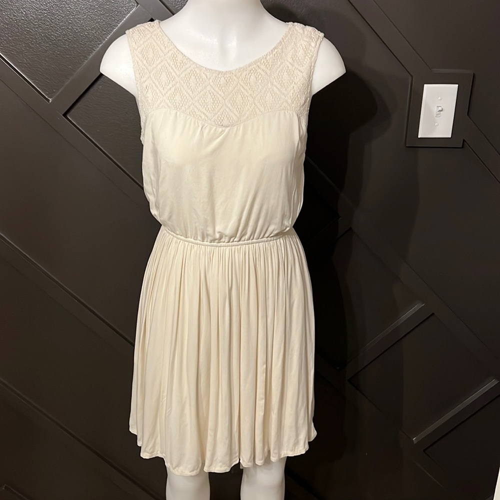 RED CAMEL Dress Cream Size Small NWT